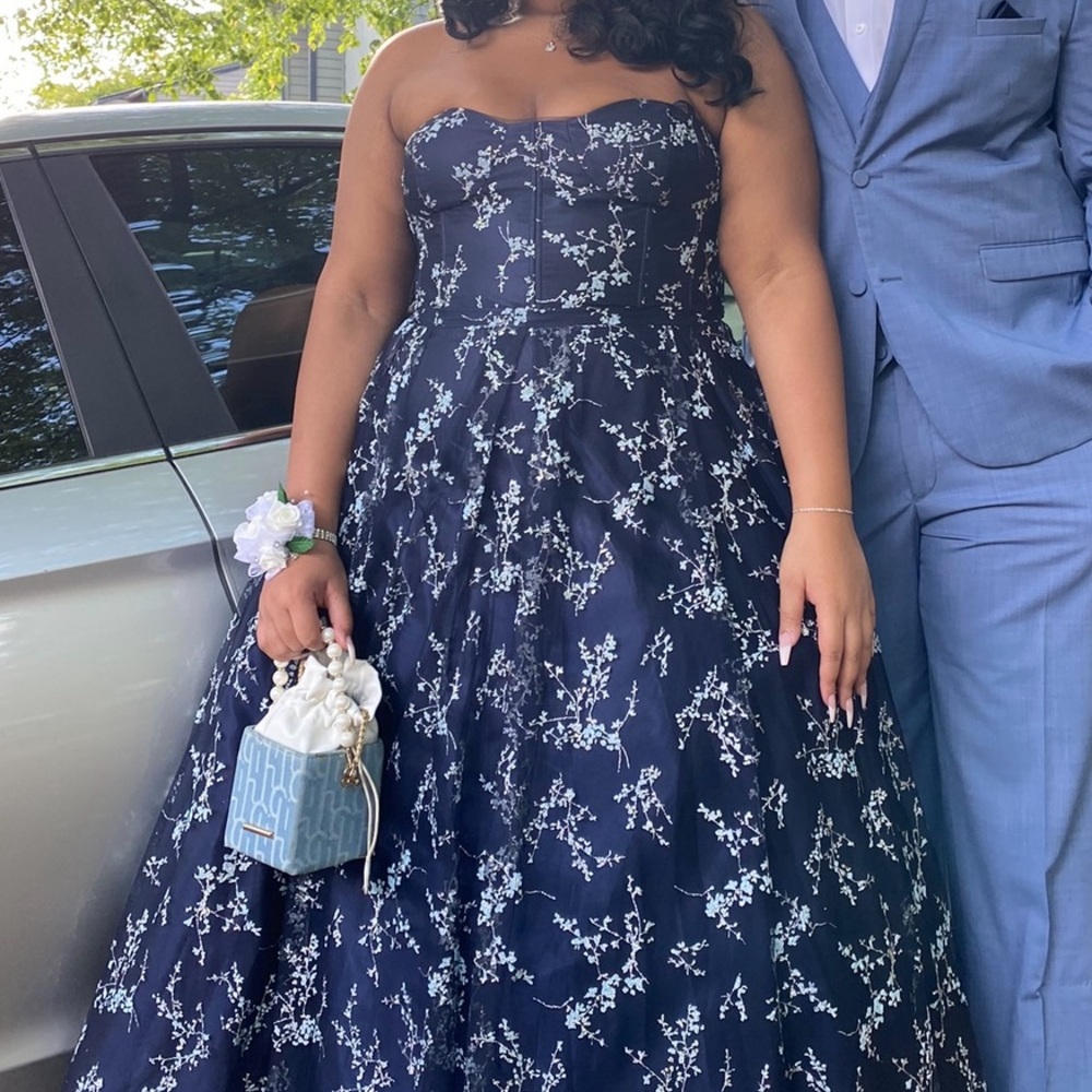 Beautiful Blue formal Dress